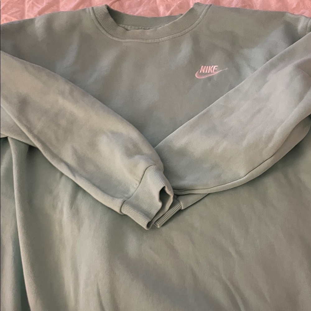 Nike Mint Green Crewneck Sweatshirt